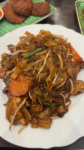 Spicy Basil photo 5